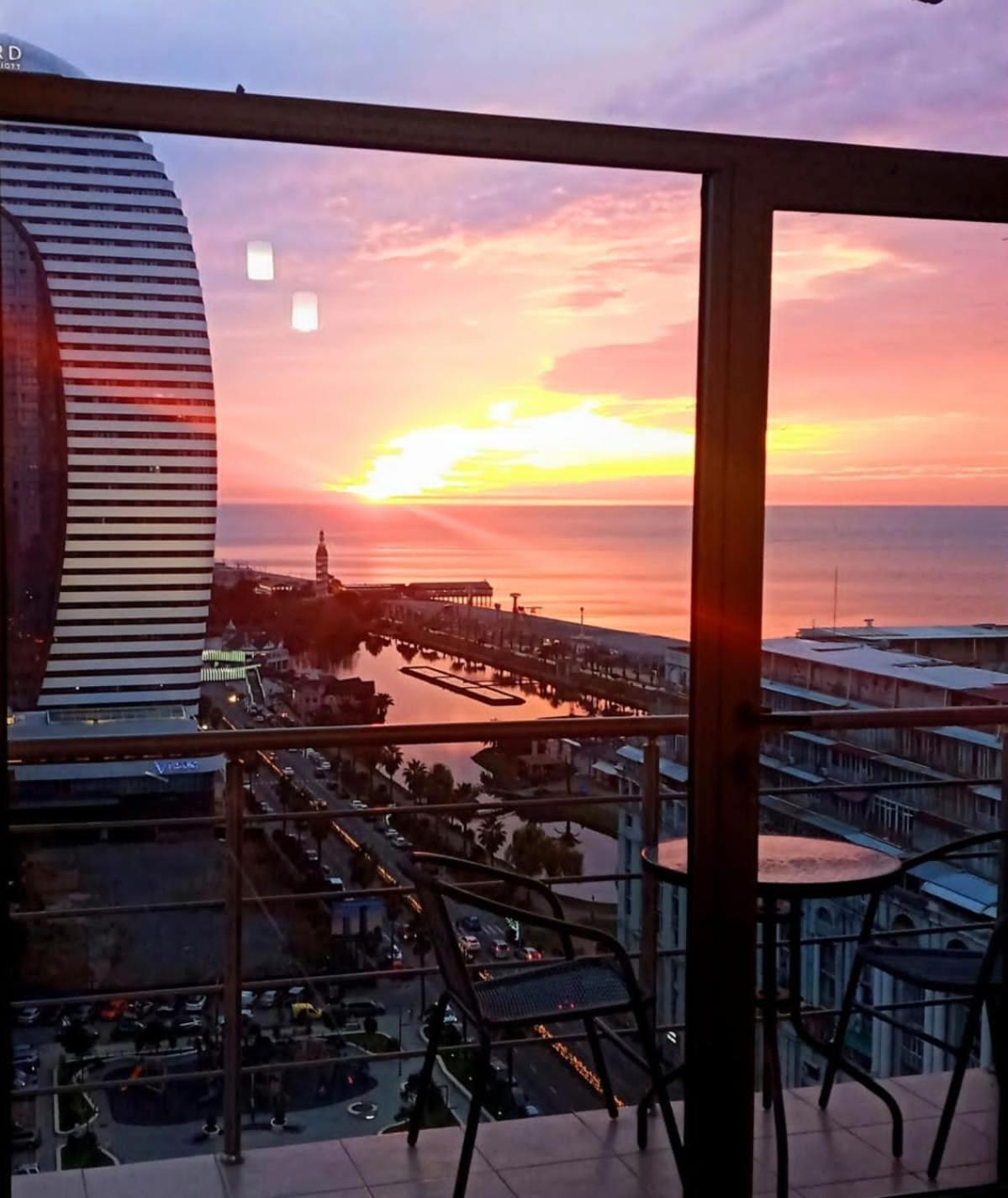 Gio Apartment Batumi Luaran gambar